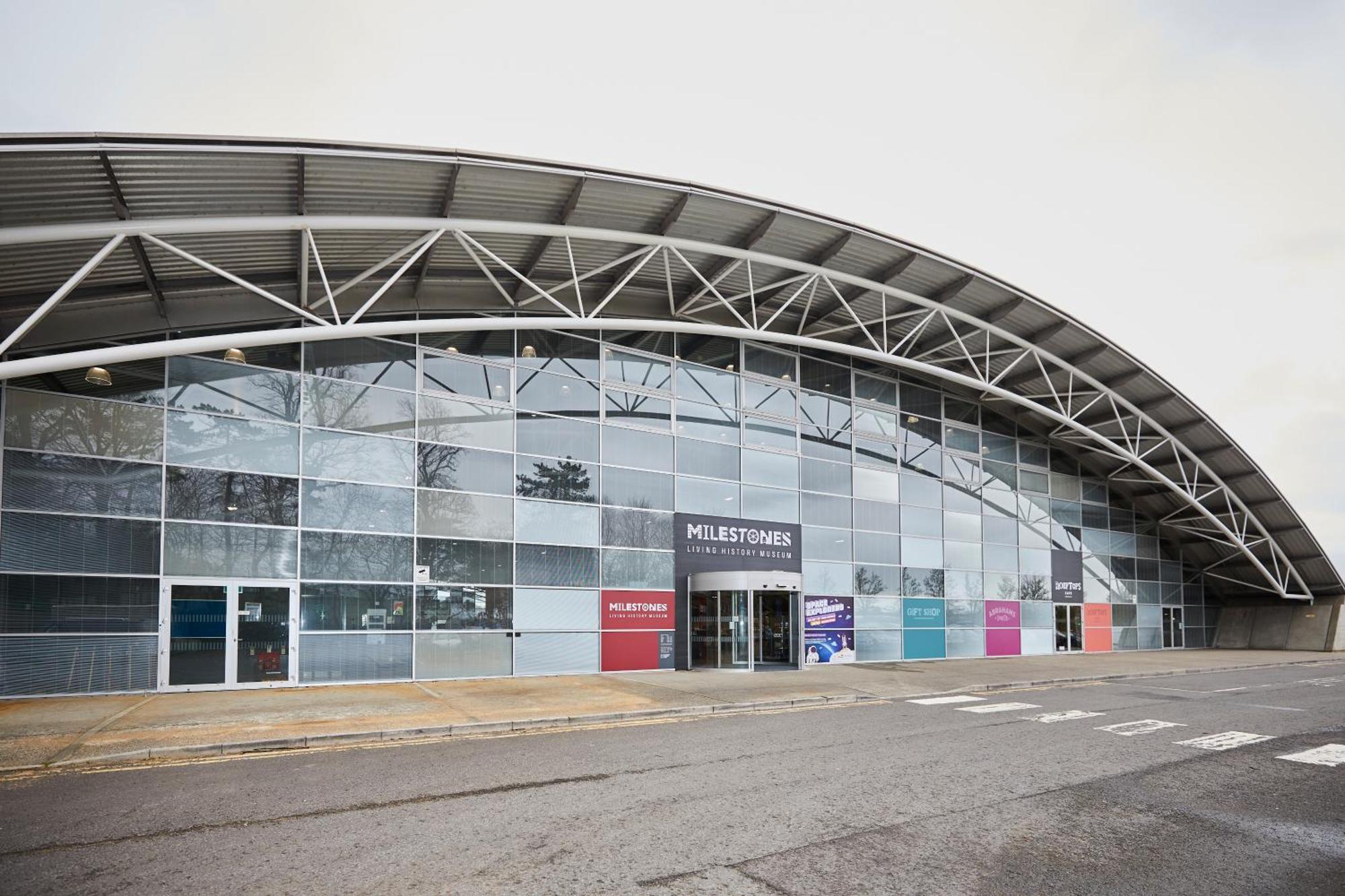 Redwood Stays: Modern Serviced With Free Parking & Streaming * Basingstoke